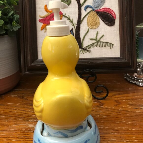Yellow Rubber Duck Allure 1999 Soap Dispenser - Picture 2 of 5